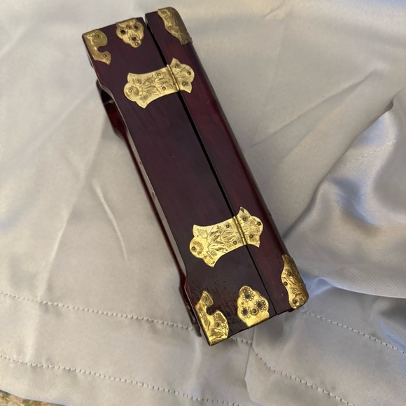 Vintage Chinese Jewelry Box Rosewood With Brass and Design red Silk Interior - Picture 6 of 12